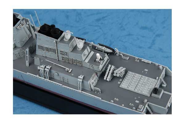 USS Arleigh Burke DDG-51 (Trumpeter 04523) 1/350