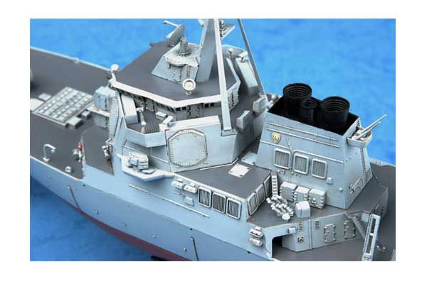 USS Arleigh Burke DDG-51 (Trumpeter 04523) 1/350