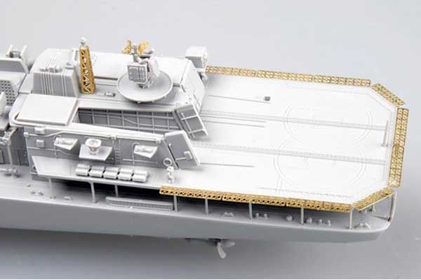 Фрегат II класса «Удалой» «Адмирал Чабаненко» (Trumpeter 04531) 1/350