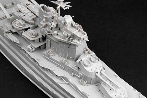 HMS Warspite 1942 (Trumpeter 05325) 1/350