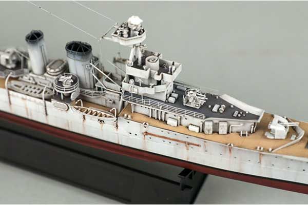 HMS Calcutta (Trumpeter 05362) 1/350