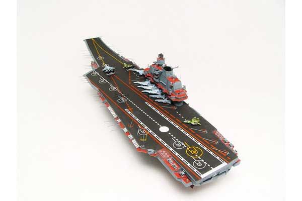 Авианосец Адмирал Кузнецов (Trumpeter 05606) 1/350