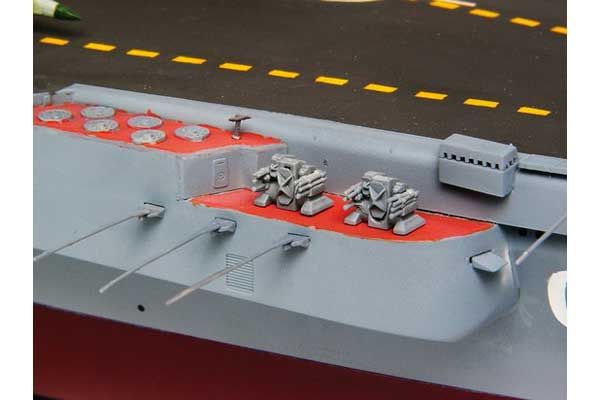 Авианосец Адмирал Кузнецов (Trumpeter 05606) 1/350