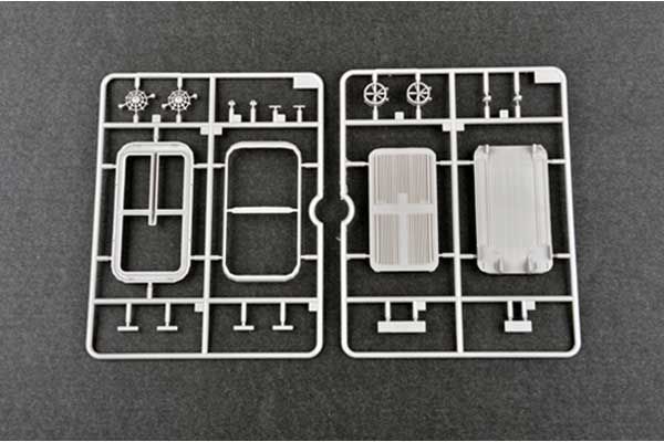 USS IWO JIMA LHD-7 (Trumpeter 05615) 1/350