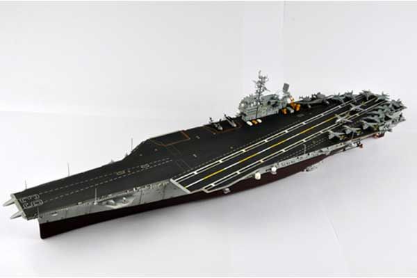 USS Kitty Hawk CV-63 (Trumpeter 05619) 1/350