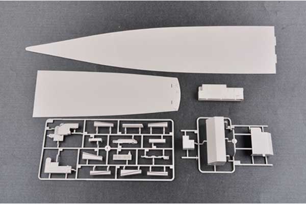 USS Kitty Hawk CV-63 (Trumpeter 05619) 1/350