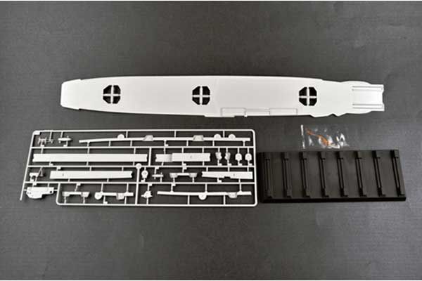 Немецкий авианосец DKM Graf Zeppelin (Trumpeter 05627) 1/350