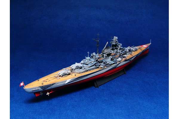 Немецкий линкор Tirpitz 1944 (Trumpeter 05712) 1/700
