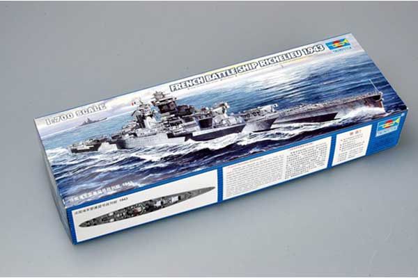 Французский линкор Richelieu 1943 (Trumpeter 05750) 1/700