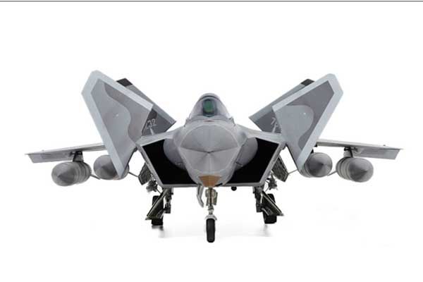 J-20 Mighty Dragon (Trumpeter 05811) 1/48