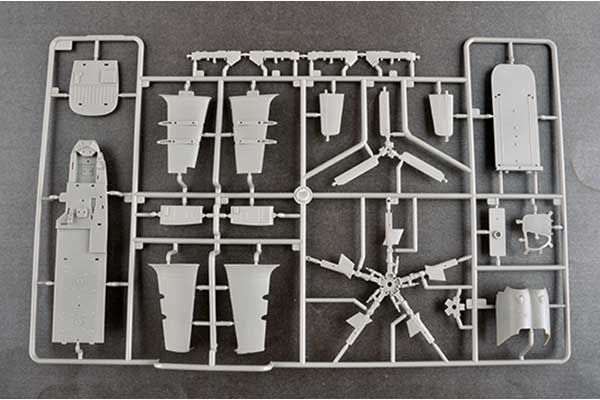 Ми-24Д Hind-D (TRUMPETER 05812) 1/48