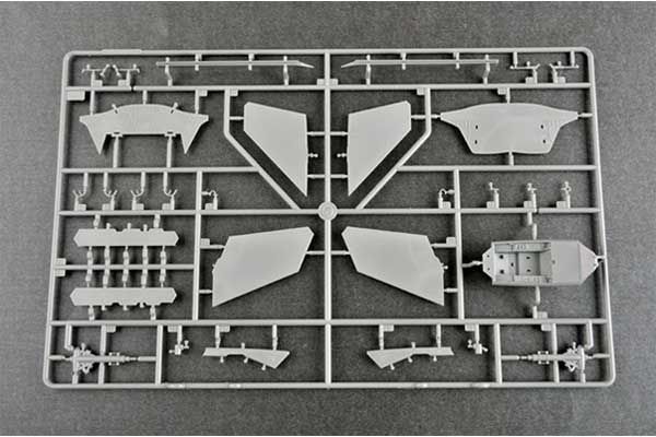 J-20 Mighty Dragon-Beast Mode (Trumpeter 05821) 1/48