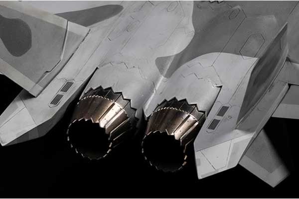 J-20 Mighty Dragon-Beast Mode (Trumpeter 05821) 1/48