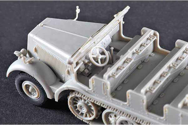 Sd.Kfz.8 Schwerer Zugkraftwagen 12t (Trumpeter 07403) 1/72