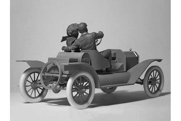 Model T 1913 Speedster з американськими автоспортсменами (ICM 24026) 1/24