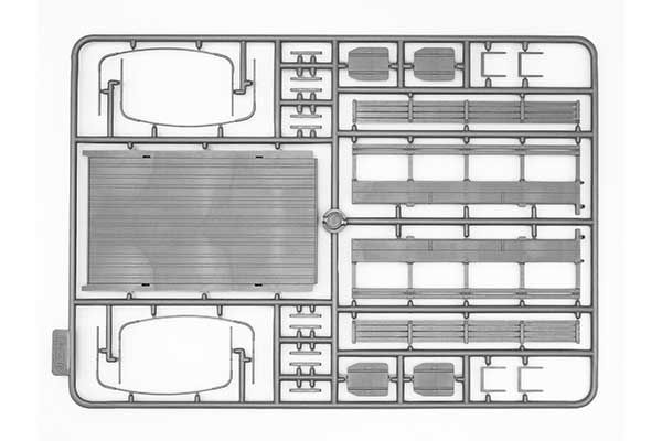 Studebaker US6 с советскими водителями II МВ (ICM35510) 1/35