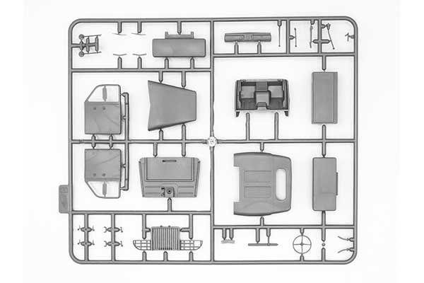 Studebaker US6 с советскими водителями II МВ (ICM35510) 1/35